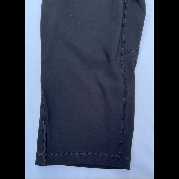 LB Cropped Leggings - Picture 8 of 16